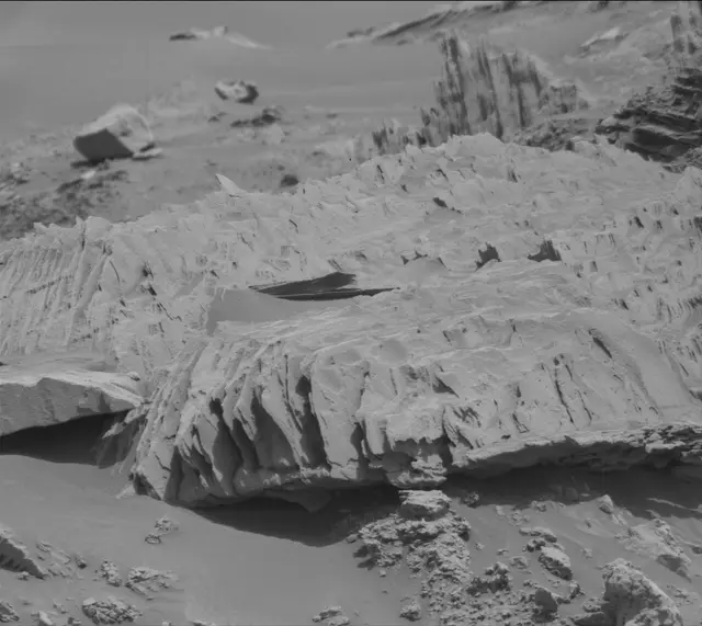 Sol 4302: Mast Camera (Mastcam)