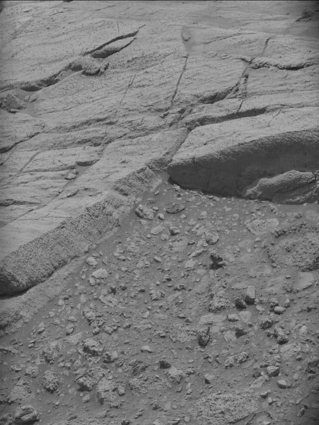 Sol 4304: Mast Camera (Mastcam)