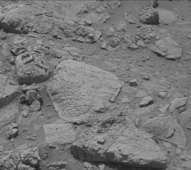 Sol 4304: Mast Camera (Mastcam)