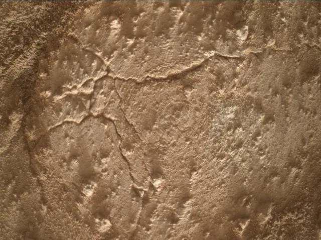 Sol 4304: Mars Hand Lens Imager (MAHLI)