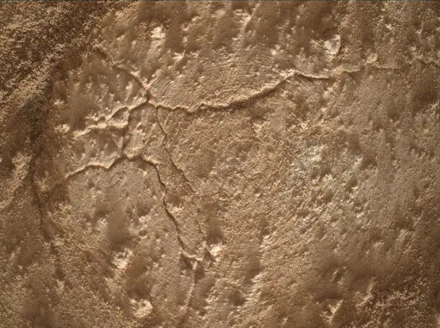 Sol 4304: Mars Hand Lens Imager (MAHLI)