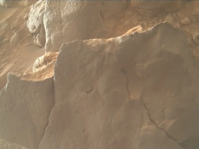 Sol 4304: Mars Hand Lens Imager (MAHLI)