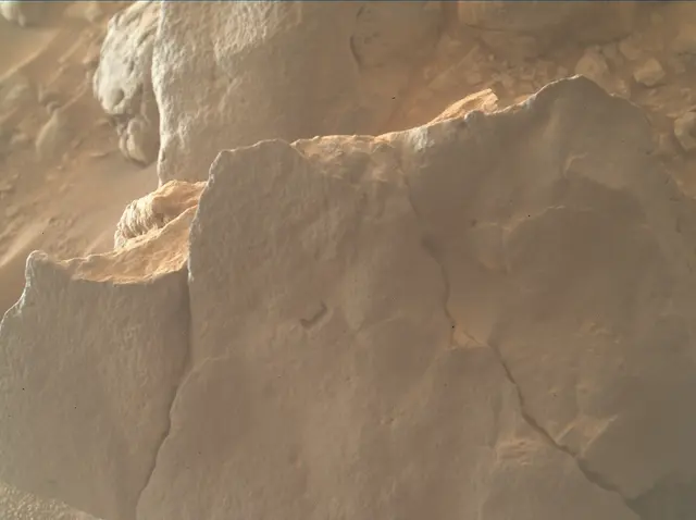 Sol 4304: Mars Hand Lens Imager (MAHLI)