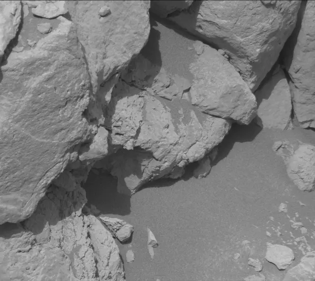 Sol 4305: Mast Camera (Mastcam)