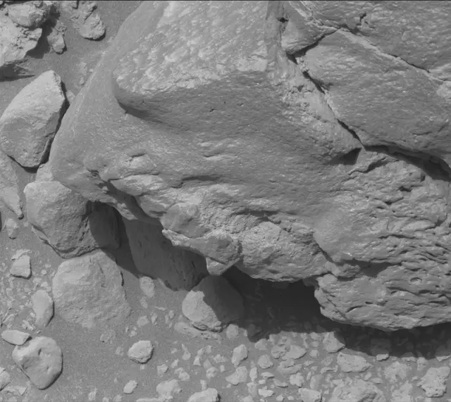 Sol 4305: Mast Camera (Mastcam)