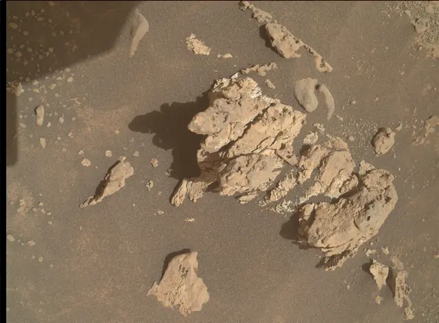 Sol 4307: Mars Hand Lens Imager (MAHLI)