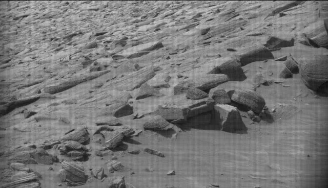 Sol 4309: Mast Camera (Mastcam)