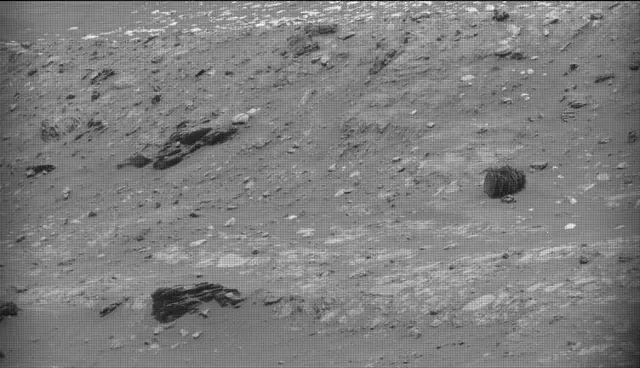 Sol 4309: Mast Camera (Mastcam)