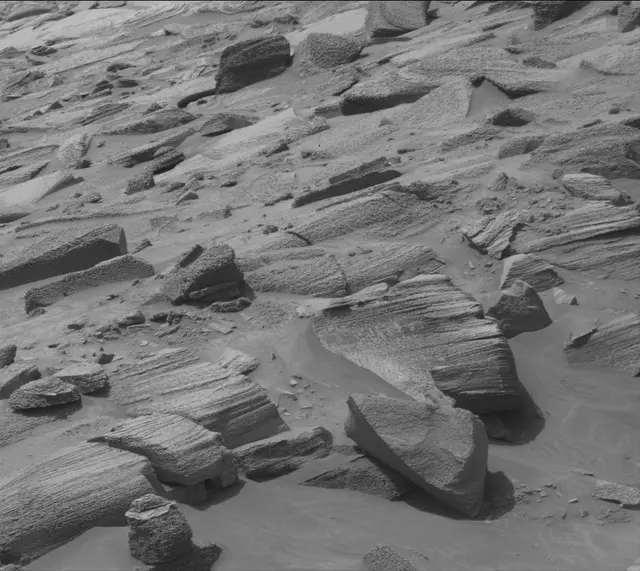 Sol 4309: Mast Camera (Mastcam)