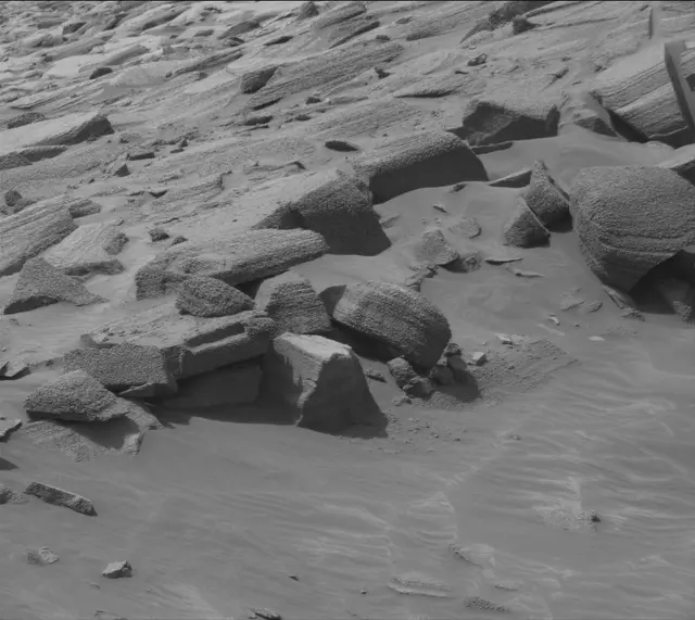 Sol 4309: Mast Camera (Mastcam)