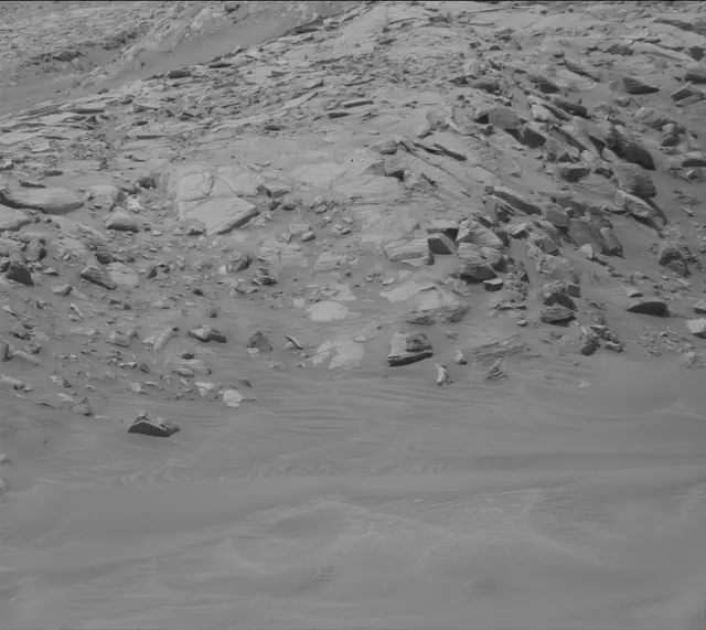 Sol 4309: Mast Camera (Mastcam)