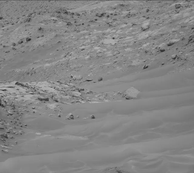 Sol 4309: Mast Camera (Mastcam)