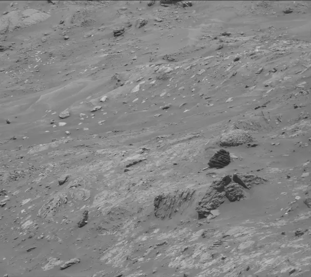 Sol 4309: Mast Camera (Mastcam)
