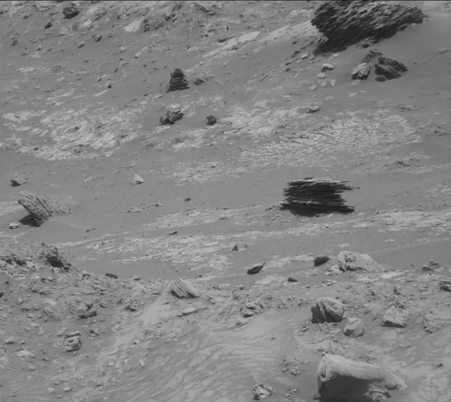 Sol 4309: Mast Camera (Mastcam)