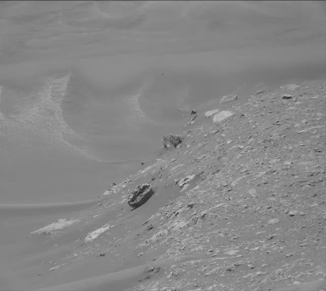 Sol 4309: Mast Camera (Mastcam)