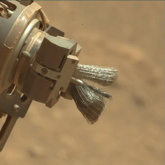 Sol 4309: Mast Camera (Mastcam)