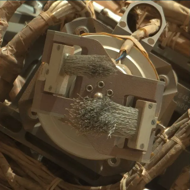 Sol 4309: Mast Camera (Mastcam)