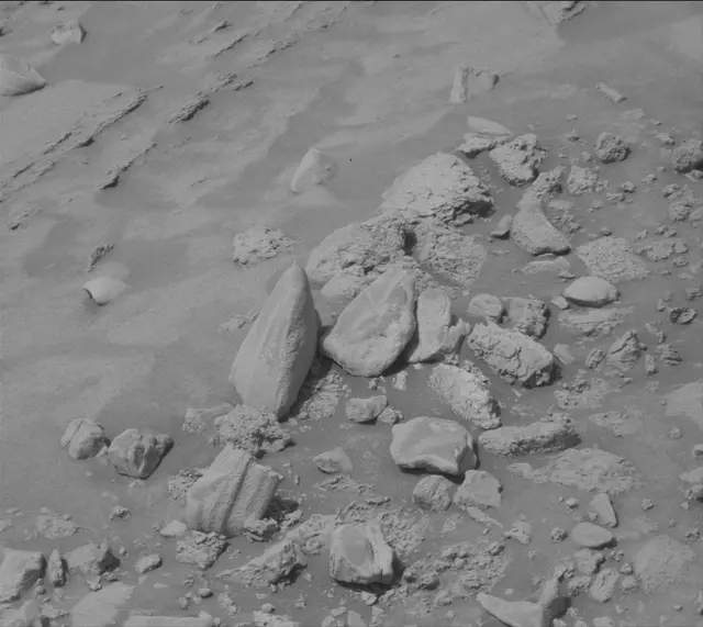 Sol 4311: Mast Camera (Mastcam)