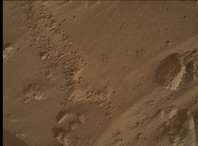 Sol 4311: Mars Hand Lens Imager (MAHLI)