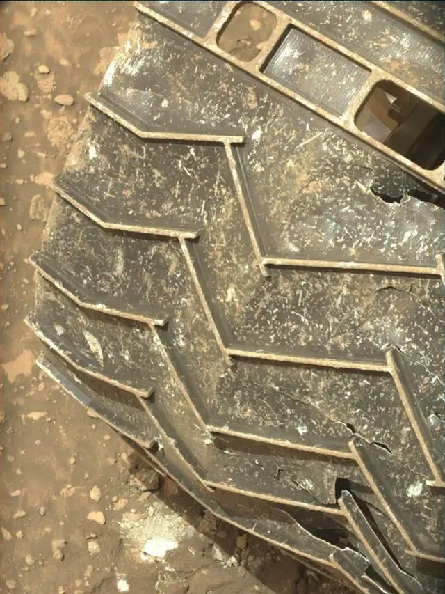 Sol 4312: Mast Camera (Mastcam)