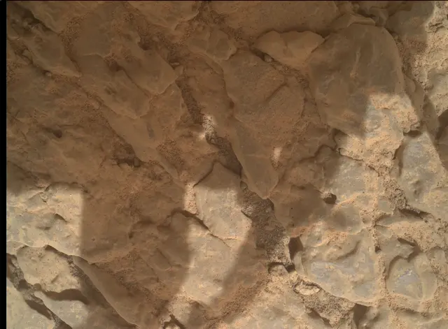 Sol 4314: Mars Hand Lens Imager (MAHLI)