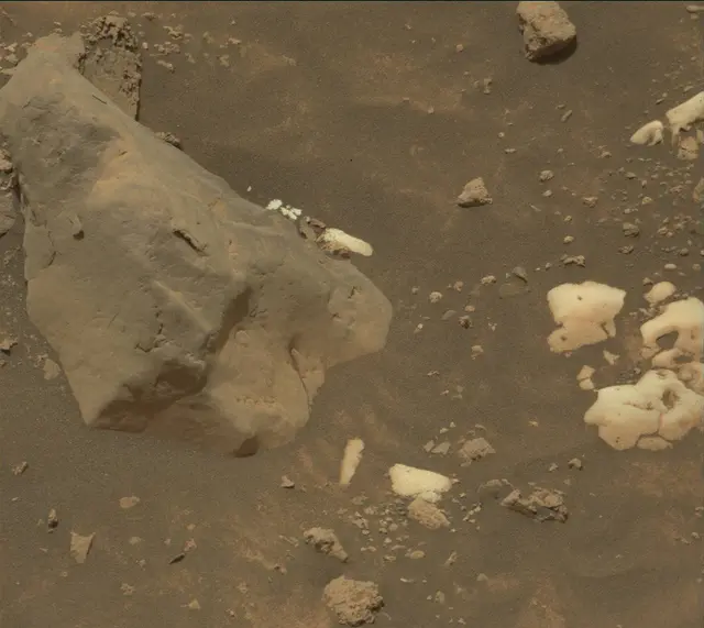 Sol 4316: Mast Camera (Mastcam)