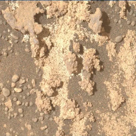 Sol 4316: Mars Hand Lens Imager (MAHLI)