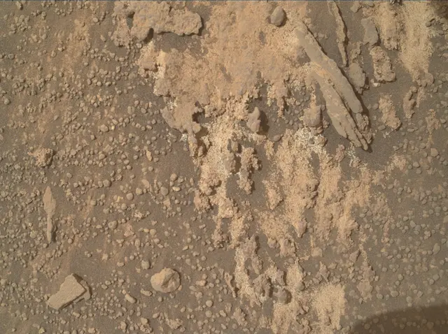 Sol 4316: Mars Hand Lens Imager (MAHLI)