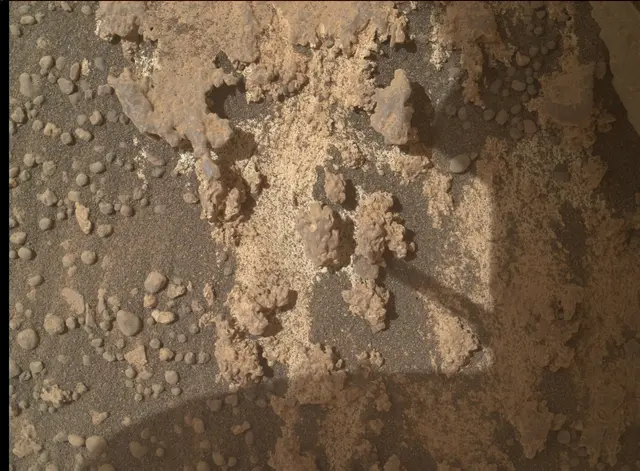 Sol 4316: Mars Hand Lens Imager (MAHLI)
