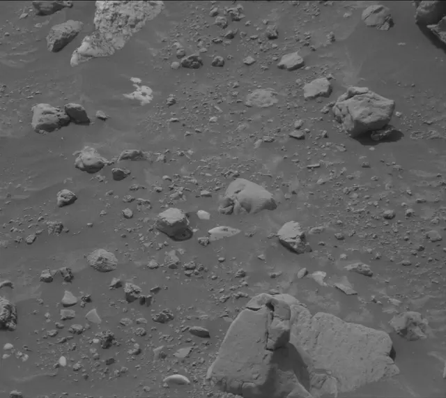 Sol 4318: Mast Camera (Mastcam)