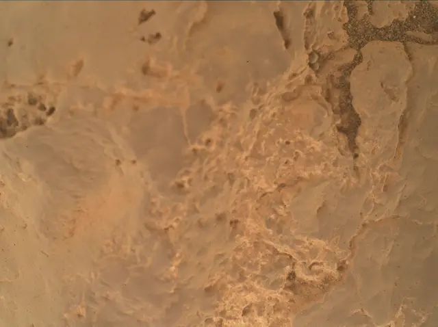 Sol 4318: Mars Hand Lens Imager (MAHLI)