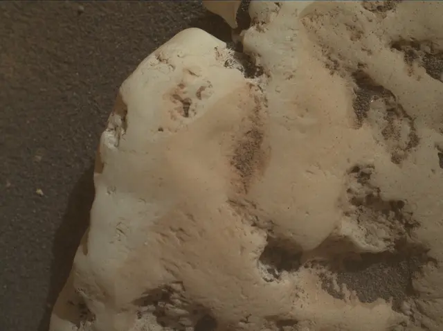 Sol 4318: Mars Hand Lens Imager (MAHLI)