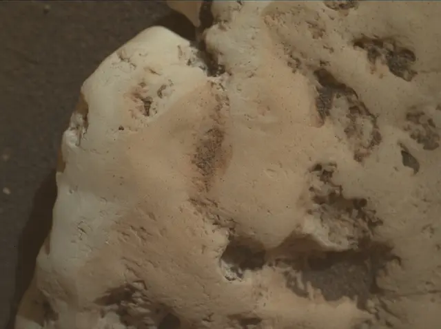 Sol 4318: Mars Hand Lens Imager (MAHLI)