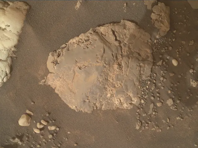 Sol 4318: Mars Hand Lens Imager (MAHLI)