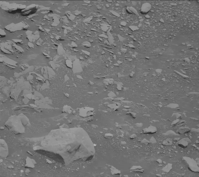 Sol 4319: Mast Camera (Mastcam)