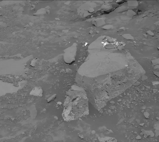 Sol 4319: Mast Camera (Mastcam)