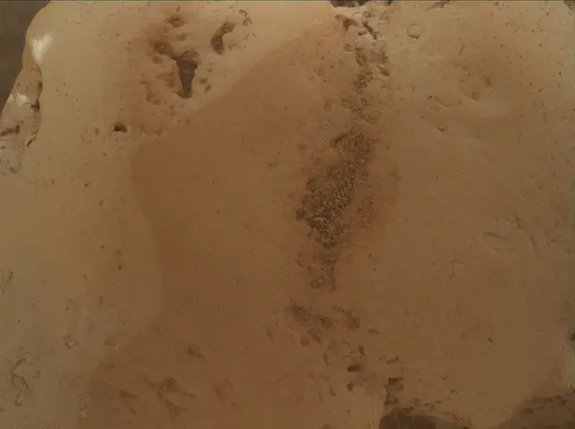 Sol 4319: Mars Hand Lens Imager (MAHLI)
