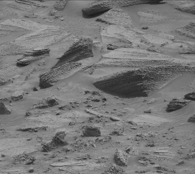 Sol 4325: Mast Camera (Mastcam)