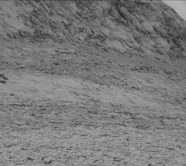 Sol 4325: Mast Camera (Mastcam)