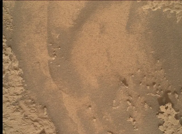 Sol 4325: Mars Hand Lens Imager (MAHLI)