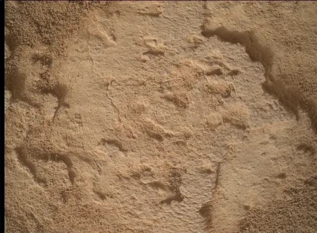 Sol 4327: Mars Hand Lens Imager (MAHLI)