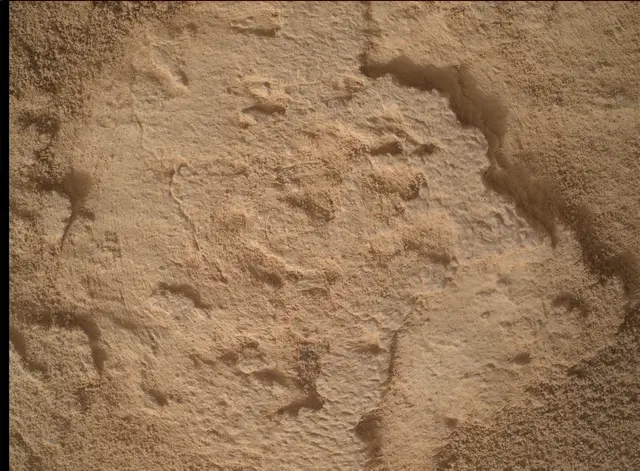 Sol 4327: Mars Hand Lens Imager (MAHLI)