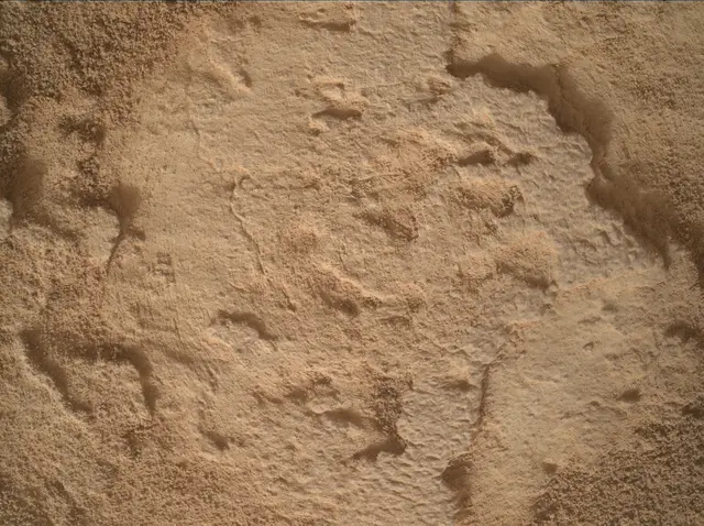 Sol 4327: Mars Hand Lens Imager (MAHLI)