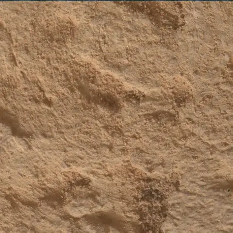 Sol 4327: Mars Hand Lens Imager (MAHLI)