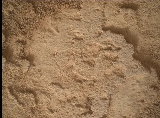 Sol 4327: Mars Hand Lens Imager (MAHLI)