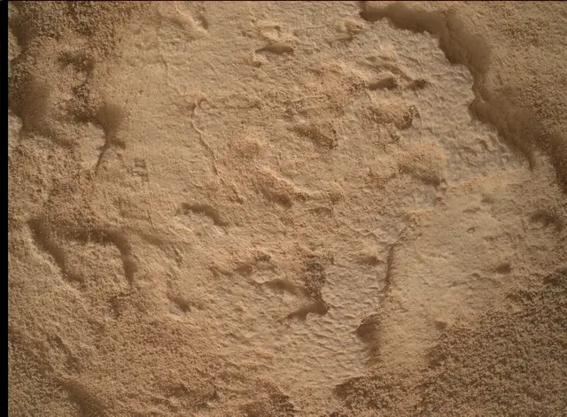 Sol 4327: Mars Hand Lens Imager (MAHLI)