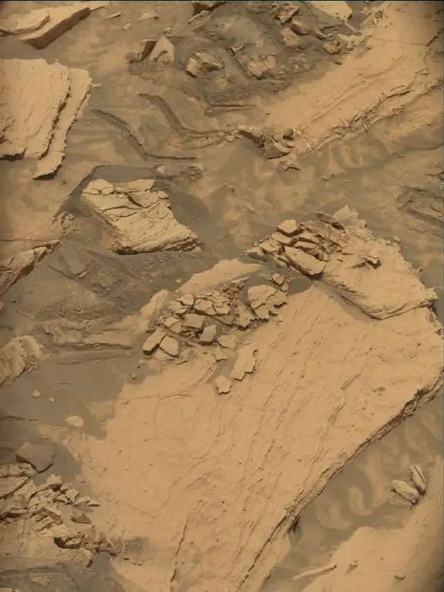 Sol 4328: Mast Camera (Mastcam)