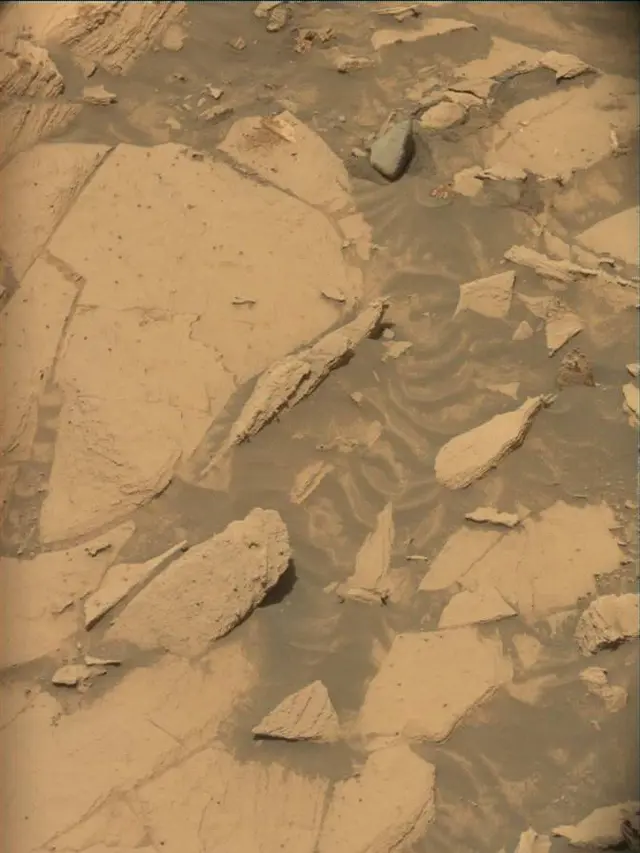 Sol 4328: Mast Camera (Mastcam)