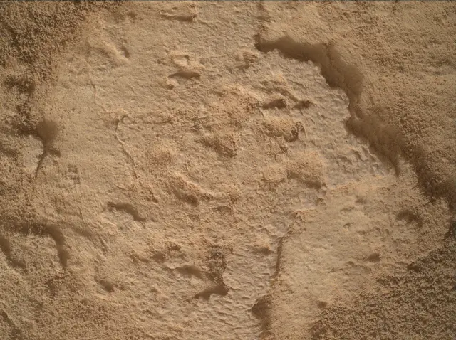 Sol 4328: Mars Hand Lens Imager (MAHLI)