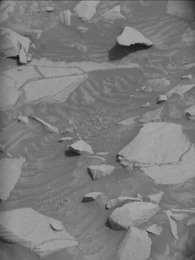 Sol 4329: Mast Camera (Mastcam)